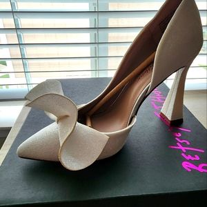 Womans dress heels